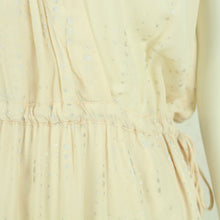 Laden Sie das Bild in den Galerie-Viewer, Second Hand SECOND FEMALE Kleid Gr. L nude silber (*)