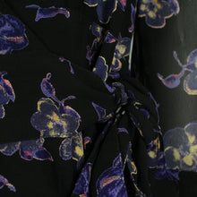 Laden Sie das Bild in den Galerie-Viewer, Second Hand GANNI Wickelkleid Gr. 36 schwarz mehrfarbig geblümt Kleid (*)