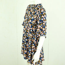 Laden Sie das Bild in den Galerie-Viewer, Second Hand MONKI Kleid Gr. 36 lila bunt gemustert (*)