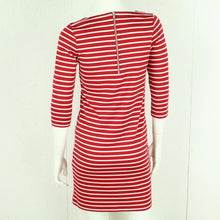 Laden Sie das Bild in den Galerie-Viewer, Second Hand SOYACONCEPT Kleid Gr. S rot weiß gestreift (*)