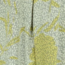 Laden Sie das Bild in den Galerie-Viewer, Vintage Bluse Gr. M grau mehrfarbig Crazy Pattern langarm