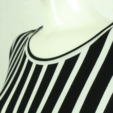 Laden Sie das Bild in den Galerie-Viewer, Second Hand SELECTED FEMME Kleid Gr. M schwarz weiß gestreift (*)