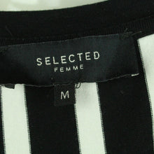 Laden Sie das Bild in den Galerie-Viewer, Second Hand SELECTED FEMME Kleid Gr. M schwarz weiß gestreift (*)