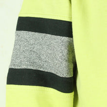 Laden Sie das Bild in den Galerie-Viewer, Vintage CHAMPION Sweatshirt Gr. S mehrfarbig mit Logo-Patch