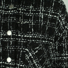 Laden Sie das Bild in den Galerie-Viewer, Second Hand ONLY Hemdjacke Gr. M schwarz weiß gemustert Glitzer Jacke (*)