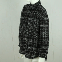 Laden Sie das Bild in den Galerie-Viewer, Second Hand ONLY Hemdjacke Gr. M schwarz weiß gemustert Glitzer Jacke (*)