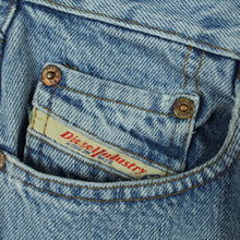 Laden Sie das Bild in den Galerie-Viewer, DIESEL BASIC Vintage Jeans Gr. W29