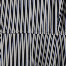 Laden Sie das Bild in den Galerie-Viewer, Second Hand BITTE KAI RAND Kleid Gr. 42 grau schwarz lila gestreift (*)