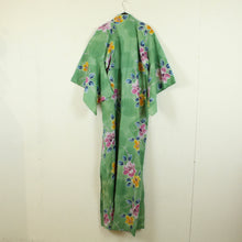 Laden Sie das Bild in den Galerie-Viewer, Vintage Kimono Gr. one size grün bunt geblümt  