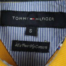 Laden Sie das Bild in den Galerie-Viewer, TOMMY HILFIGER Vintage Poloshirt Gr. S