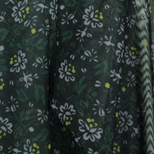Laden Sie das Bild in den Galerie-Viewer, Second Hand EDITED Mesh Longsleeve Gr. 38 schwarz mehrfarbig geblümt (*)