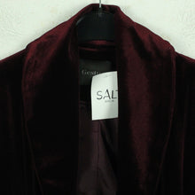 Laden Sie das Bild in den Galerie-Viewer, Second Hand GESTUZ Samtblazer Gr. 34 weinrot uni Samt Jacke (*)