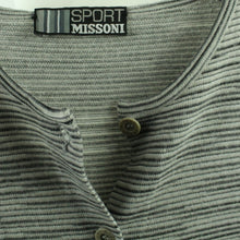 Laden Sie das Bild in den Galerie-Viewer, Second Hand MISSONI SPORT Strickjacke Gr. 40 (it. 44) grau gestreift Designer (*)