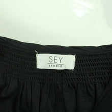Laden Sie das Bild in den Galerie-Viewer, Second Hand SEY STUDIO Bluse Gr. 38 schwarz uni (*)