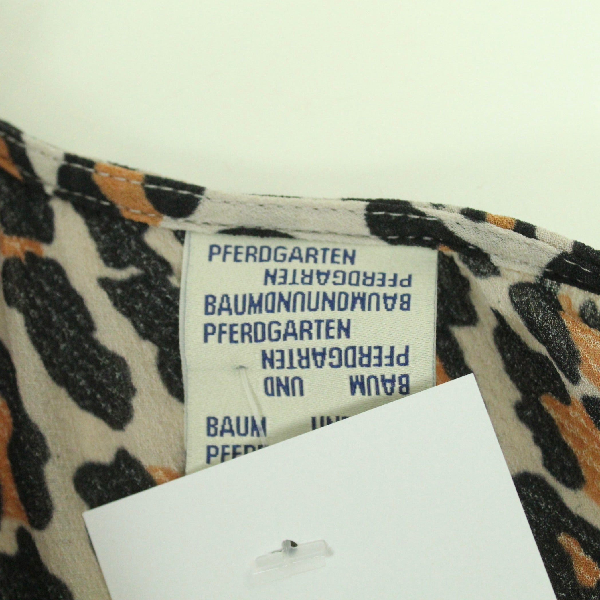 Second Hand BAUM UND PFERDGARTEN Bluse Gr. 38 mit Seide Animalprint (*)