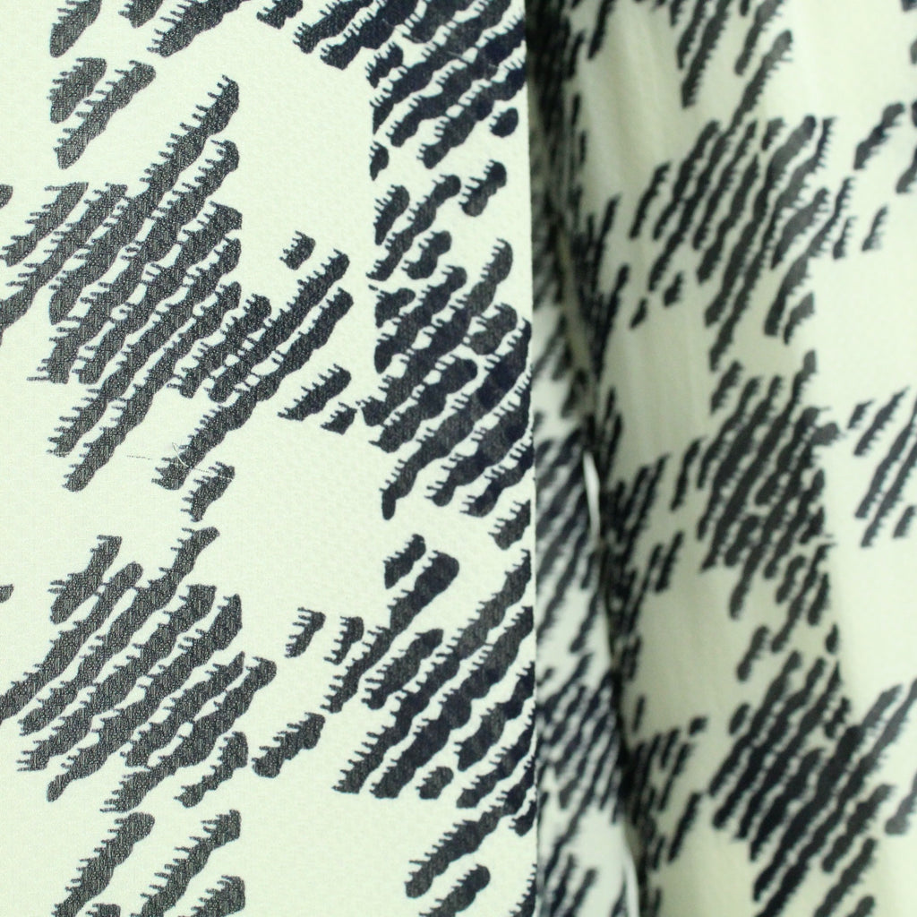 Second Hand BAUM UND PFERDGARTEN Bluse Gr. 40 weiß blau gemustert  (*)