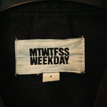 Laden Sie das Bild in den Galerie-Viewer, Second Hand WEEKDAY Jeansjacke Gr. S schwarz (*)