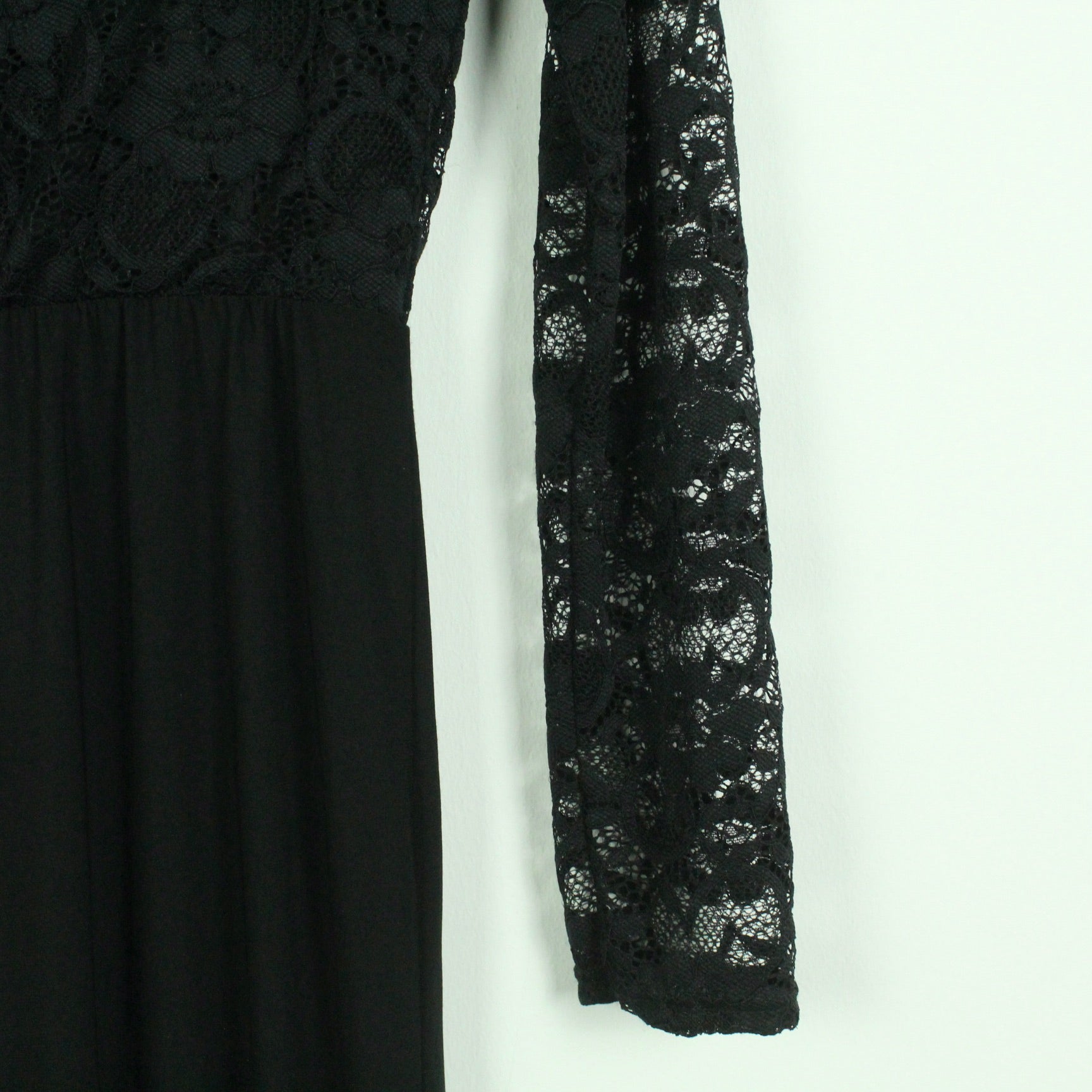 Second Hand SISTERS POINT Jumpsuit Gr. M schwarz Overall Spitze weites Bein (*)