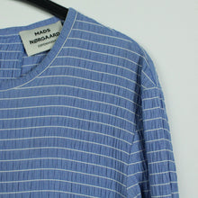 Laden Sie das Bild in den Galerie-Viewer, Second Hand MADS NORGAARD Maxikleid Gr. 38 blau weiß gestreift (*)