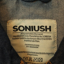 Laden Sie das Bild in den Galerie-Viewer, Second Hand SONIUSH Jeansjacke Gr. L blau mit Backprint (*)