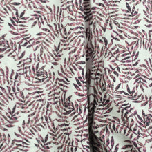 Laden Sie das Bild in den Galerie-Viewer, Second Hand OSCAR OF SWEDEN Hemd Gr. L weiß bunt gemustert kurzarm (*)