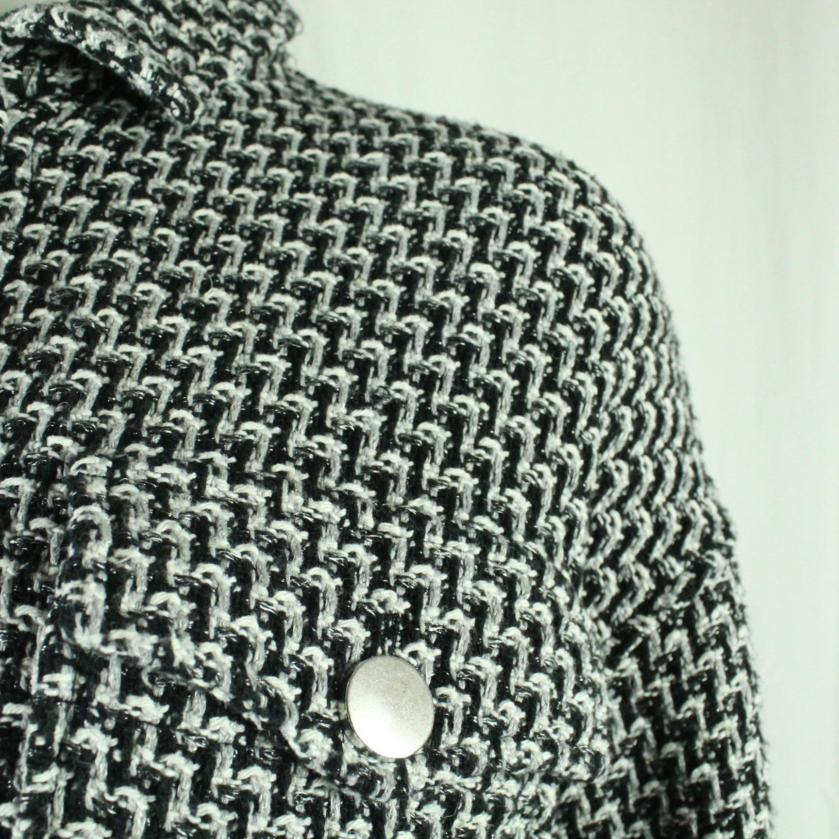 Second Hand ZARA Hemdjacke Gr. M grau weiß schwarz gemustert (*)