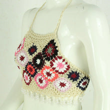 Laden Sie das Bild in den Galerie-Viewer, Handgestricktes Boho Stricktop Gr. Einheitsgröße beige mehrfarbig Häkeltop mit Perlen NEU