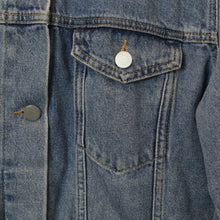 Laden Sie das Bild in den Galerie-Viewer, Second Hand NA-KD Jeansjacke Gr. 38 blau mit Backprint Jacke (*)