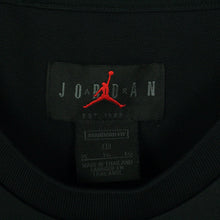 Laden Sie das Bild in den Galerie-Viewer, Vintage AIR JORDAN Tank Top Gr. XL schwarz mit Logo Print vorne