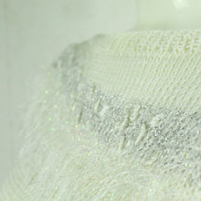 Laden Sie das Bild in den Galerie-Viewer, Vintage Pullover Female Gr. L beige grau Crazy Pattern Glitzer Strick