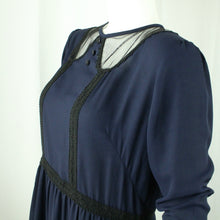 Laden Sie das Bild in den Galerie-Viewer, Second Hand LITTLE WHITE LIES Kleid Gr. L dunkelblau schwarz (*)