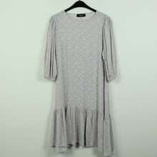 Laden Sie das Bild in den Galerie-Viewer, Second Hand SISTERS POINT Kleid Gr. M flieder weiß geblümt (*)