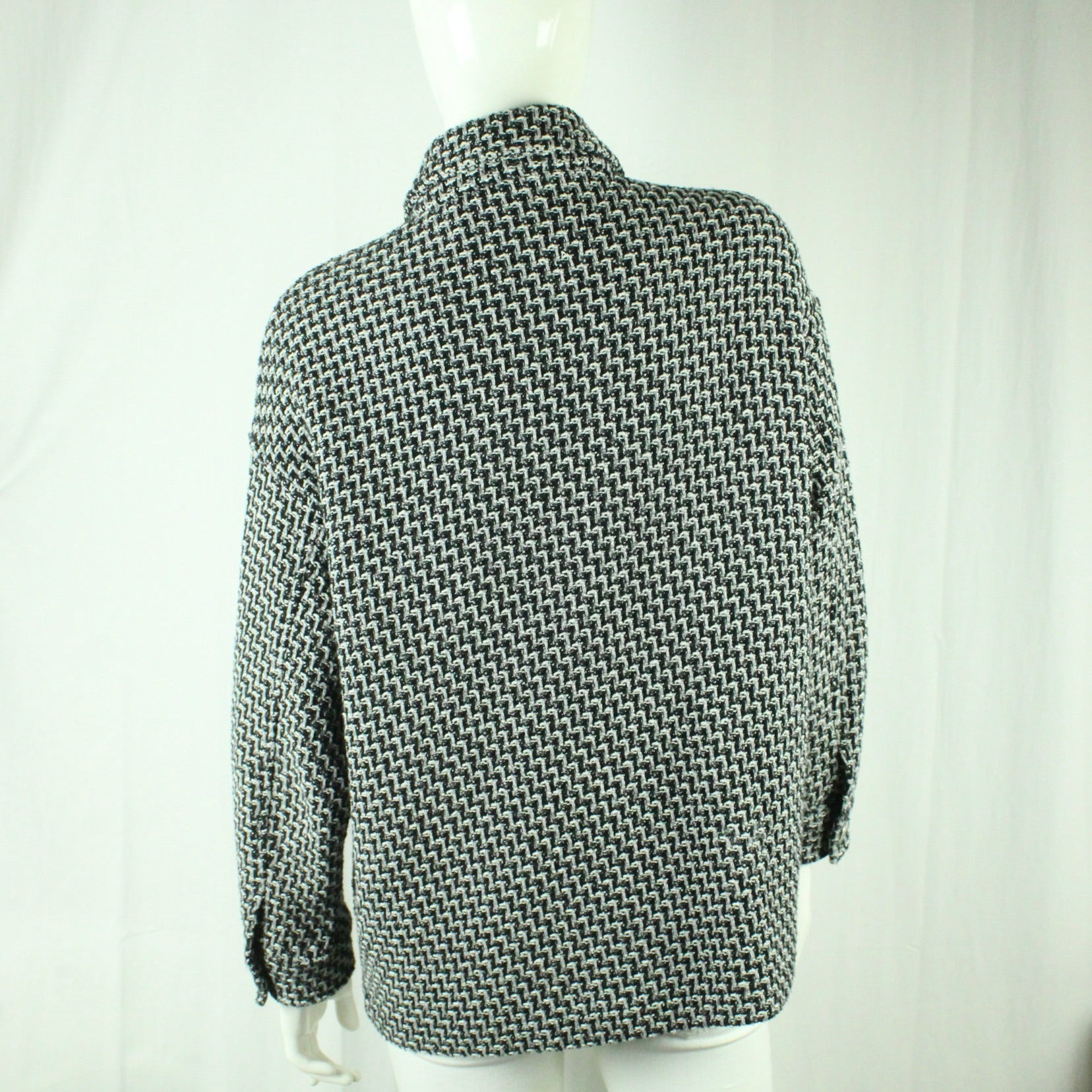 Second Hand ZARA Hemdjacke Gr. M weiß schwarz gemustert (*)