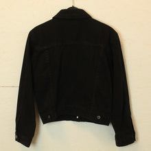 Laden Sie das Bild in den Galerie-Viewer, Second Hand TWIN TIP Jeansjacke Gr. S schwarz (*)
