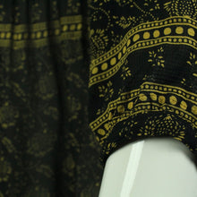 Laden Sie das Bild in den Galerie-Viewer, Second Hand BA&amp;SH Kleid Gr. 1 (34) schwarz beige gemustert (*)