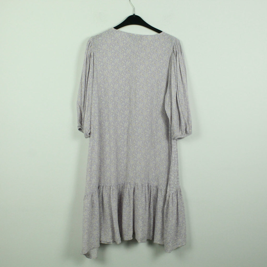 Second Hand SISTERS POINT Kleid Gr. M flieder weiß geblümt (*)