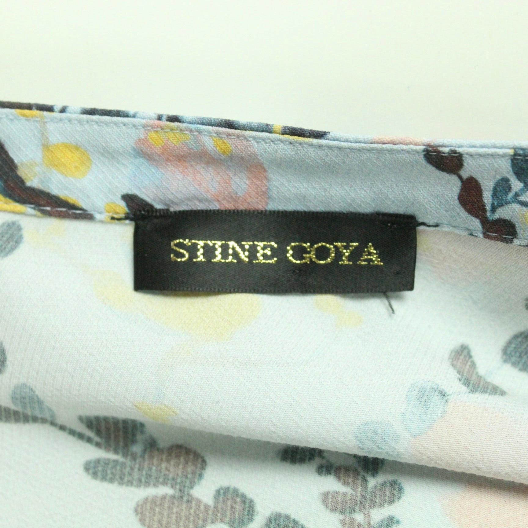 Second Hand STINE GOYA Bluse Gr. S blau floral gemustert  (*)