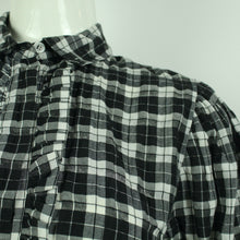Laden Sie das Bild in den Galerie-Viewer, Second Hand GANNI Hemdbluse Gr. 38 schwarz weiß kariert  (*)