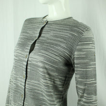 Laden Sie das Bild in den Galerie-Viewer, Second Hand MISSONI SPORT Strickjacke Gr. 40 (it. 44) grau gestreift Designer (*)