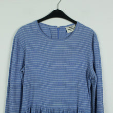 Laden Sie das Bild in den Galerie-Viewer, Second Hand MADS NORGAARD Maxikleid Gr. 38 blau weiß gestreift (*)