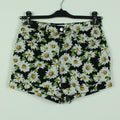 Second Hand AMERICAN APPAREL Shorts Gr. 30 schwarz weiß geblümt Hot Pants (*)