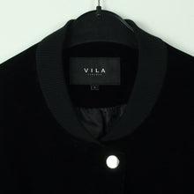 Laden Sie das Bild in den Galerie-Viewer, Second Hand VILA Samtblouson Gr. L schwarz uni Samt Jacke (*)