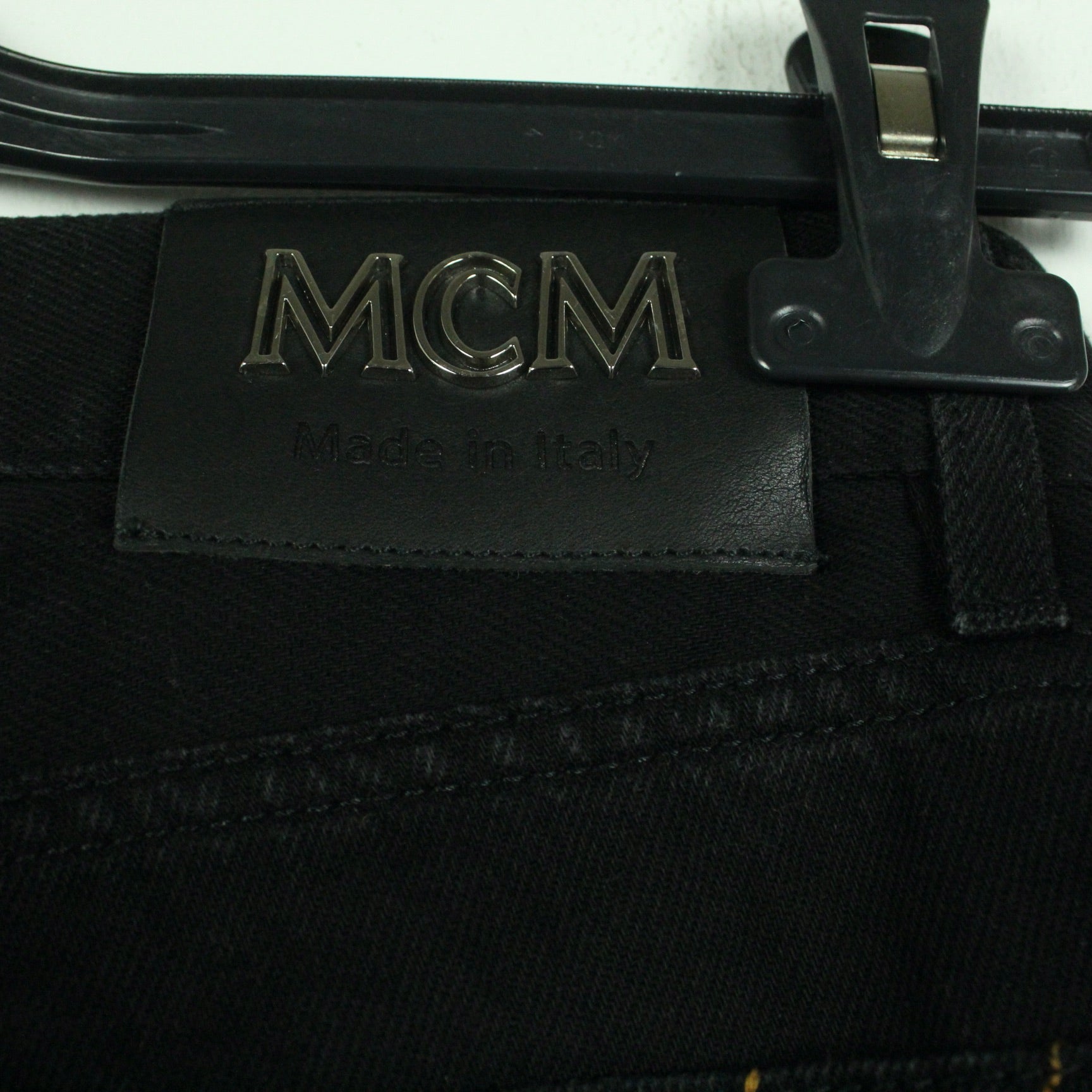 Second Hand MCM Jeans Schlaghaose Gr. 38 uni weites Bein  - Designer (*)