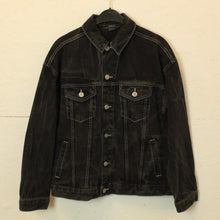 Laden Sie das Bild in den Galerie-Viewer, Second Hand BDG Jeansjacke Gr. S grau (*)
