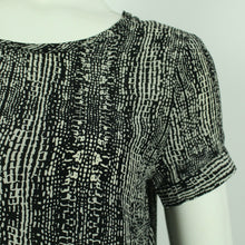 Laden Sie das Bild in den Galerie-Viewer, Second Hand DAY BIRGER ET MIKKELSEN Seidenbluse Gr. 38 schwarz grau (*)