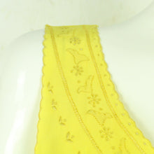 Laden Sie das Bild in den Galerie-Viewer, Vintage Seidenbluse Gr. M gelb uni Top
