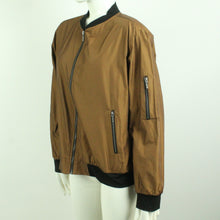 Laden Sie das Bild in den Galerie-Viewer, Second Hand ONE TWO LUXZUZ Blouson Gr. 44 braun (*)
