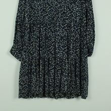 Laden Sie das Bild in den Galerie-Viewer, Second Hand BOII Kleid Gr. M blau geblümt (*)