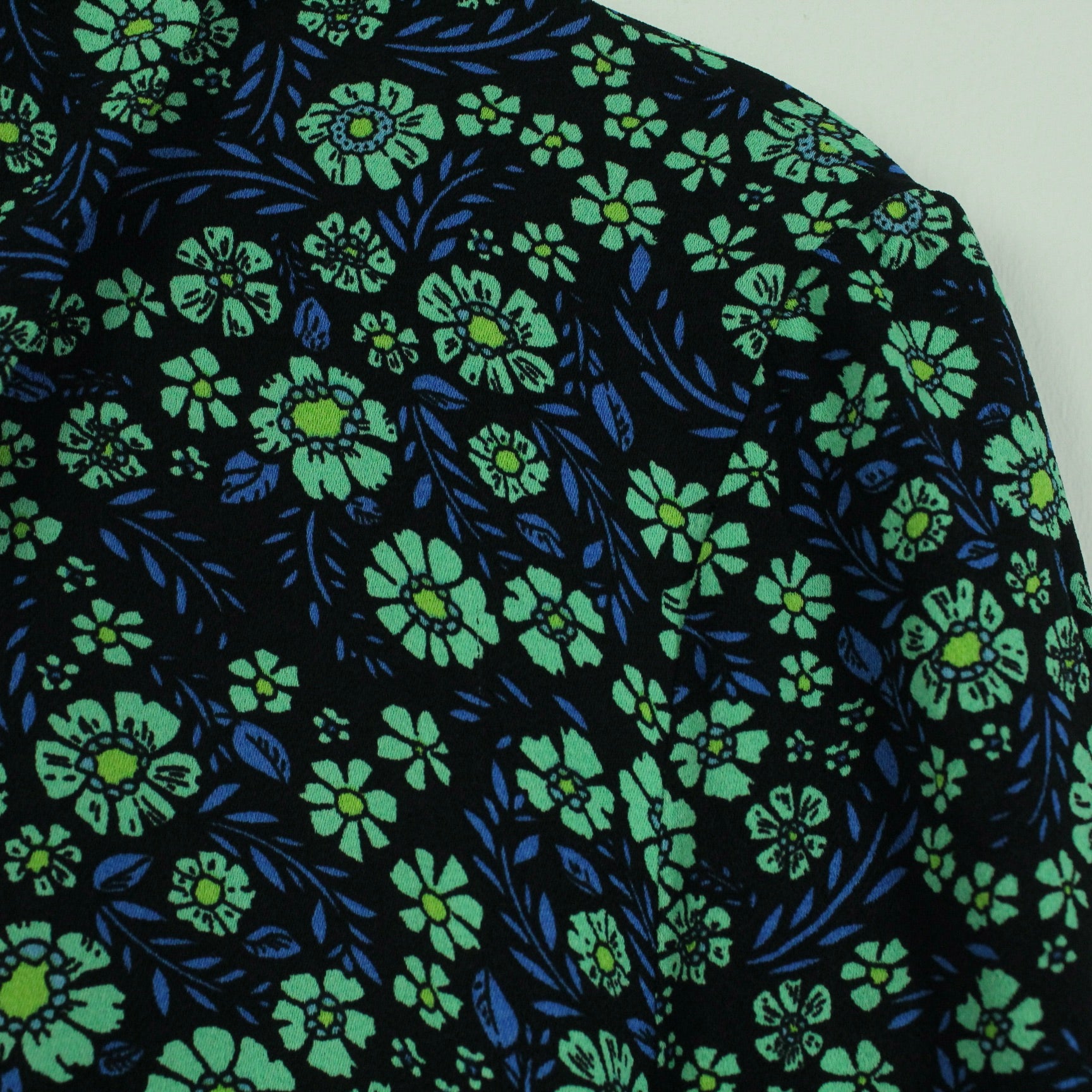 Second Hand BAUM UND PFERDGARTEN Bluse Gr. 40 schwarz geblümt (*)