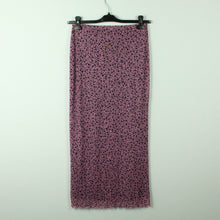 Laden Sie das Bild in den Galerie-Viewer, Second Hand MONKI Rock Gr. S pink schwarz geblümt Mesh Maxirock (*)